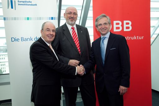 Vertragsunterzeichnung über ein Darlehen für das ÖBB-Projekt "Hochleistungsstrecke Unterinntal"