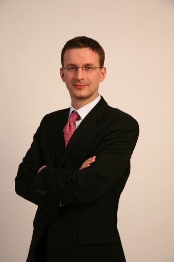 Tiscover Geschäftsführer Matthias Grundböck freut sich über ein Plus von 49% bei den Online-Buchungen von Mai und Juli 2011.