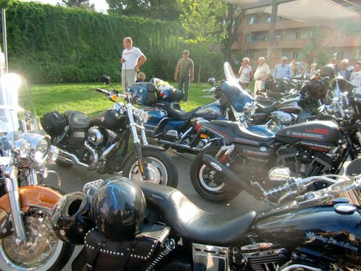 Vorschau Bild von Mail Boxes Etc. spendet 23.000 Euro für Harley-Davidson Charity-Fonds
