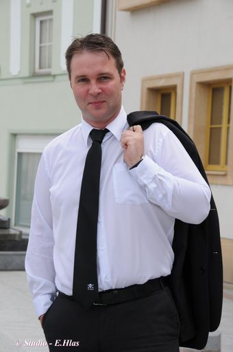 Der Traiskirchner SPÖ Stadtparteivorsitzende STR Andreas Babler nahm heute zur Debatte über die Flüchtlingsbetreuung in der Erstaufnahme Traiskirchen Stellung.