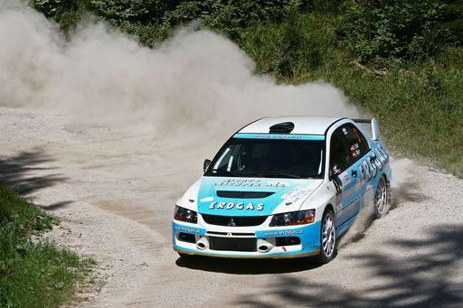 Vorschau Bild von Rallye-Pilot Manfred Stohl spart am Rennwochenende mit Erdgas rund 1.850 Euro