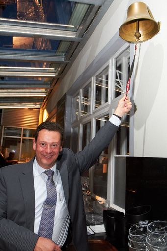 Vorschau Bild von APA-Chefredakteur Michael Lang läutete beim APA-Bierigen den Medienherbst ein.
