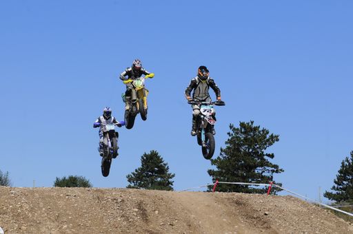 Vorschau Bild von S1 ÖM Bad Fischau 28.8.2011 Supermoto Sprung