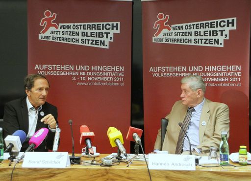Bernd Schilcher und Hannes Androsch bei der Pressekonferenz.