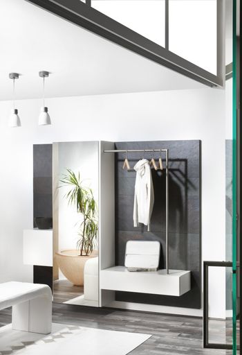 Vorschau Bild von Durch die Eingliederung von skloib Wohndesign in die Unternehmensgruppe pabneu A&W Möbelproduktions GmbH werden zwei starke Marken unter einem Dach vereint, die sich mit ihren jeweiligen Kompetenzen optimal ergänzen und bereichern.