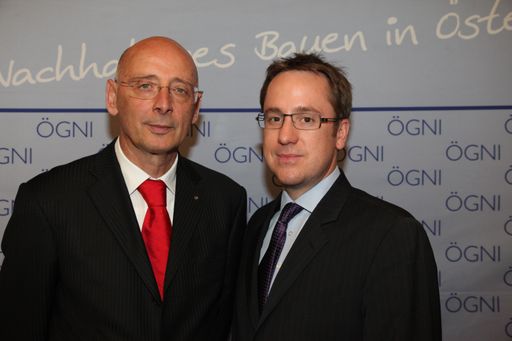 Beim blueDay der ÖGNI: Prof. Josef Wieland (Compliance Monitor der Weltbank) und ÖGNI-Präsident Philipp Kaufmann.