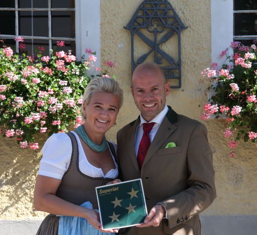 Gastgeber Michaela Hirnböck-Gmachl und Fritz Hirnböck
