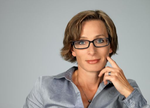 Sonja Vikas-Stückler übernimmt mit Ende des Jahres die Marketingleitung des von Intendant Luc Bondy geleiteten international renommierten Kulturfestivals.