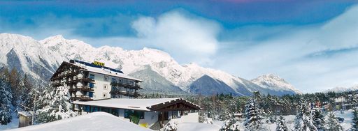  Mit 3. Dezember 2011 öffnet das ****Kaysers Tirolresort am Mieminger Plateau erstmals in der Wintersaison. Das Skifree-Paket ermöglicht allen Gästen ab 7 Übernachtungen das kostenlose Skifahren an 5 Tagen in Hoch Oetz und im Kühtai.