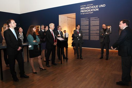 Vorschau Bild von Den Gästen der APA-IT wurden interessante Einblicke in das Leben und zu den Werken von Egon Schiele geboten.