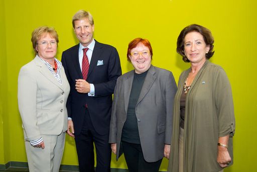  Unter dem Motto 'Frauenherzen schlagen anders - richtige Praevention!' lud Frau in der Wirtschaft gemeinsam mit der AUVA in die Privatklinik Doebling zu einem spannenden Themenabend.