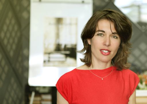 Andrea Grill, eine der erfolgreichsten österreichischen Jungautorinnen, liest am 19. Oktober 2011 um 19 Uhr im Essl Museum aus ihrem Drama in verteilten Rollen mit Eva Maria Frank und Julia Stipsits zur Ausstellung >SCHÖNHEIT UND VERGÄNGLICHKEIT<.