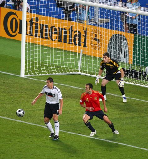 Continental-Bandenwerbung beim Finale der UEFA EURO 2008 in Wien
