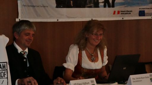LKR Klaus Vitzthum und Mag. Gabriele Bauer-Stadler, Geschäftsführerin Urlaub am Bauernhof im SalzburgerLand