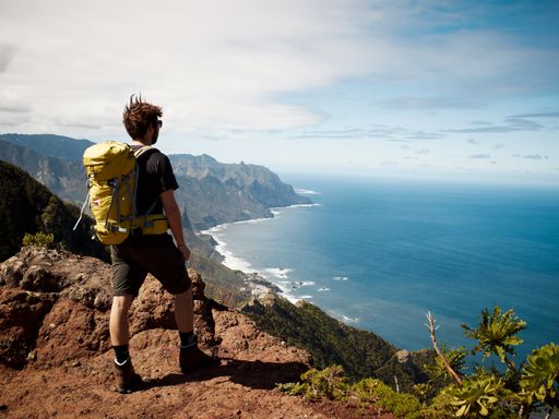 Vorschau Bild von Wandern und Meer: Teneriffa's Küstenpfade mit Blick aufs Meer