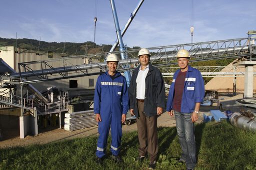  Im Bild v.l.n.r.: Ing. Harald Trummer (Leiter der Instandhaltung), DI Dr. Kurt Maier (CEO Zellstoff Pöls AG), Heinz Kaiser (Projektleiter Technische Planung)