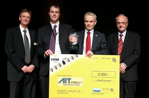 Im Bild v.l.n.r. Thomas Walter (Landesmesse Stuttgart GmbH), Warren Clark (Imaging and Machine Vision Europe, Award-Sponsor), Manfred Gruber (AIT), Hermann Tropf (Vision Tools GmbH)
