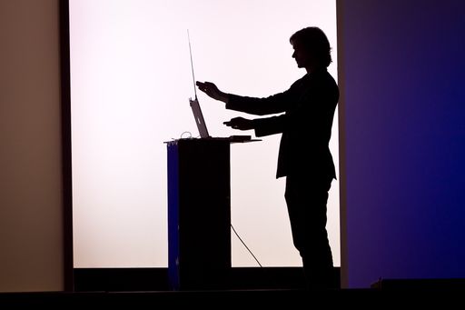 Vorschau Bild von Die Weltpremiere des Raumklanginstruments