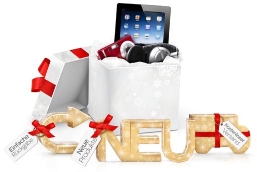 Der Online-Handel gewinnt für den Weihnachtseinkauf weiter an Bedeutung. Bereits jeder zweite Österreicher (54%), der seine Liebsten zu Weihnachten beschenkt, kauft dieses Jahr Weihnachtsgeschenke im Internet ein. Das ist das Ergebnis der aktuellen Weihnachtsstudie des Online-Marktplatzes eBay.at (durchgeführt von TNS unter 1.054 Österreichern).