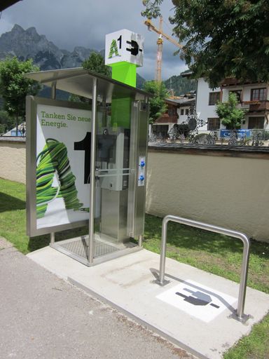  "Intelligente Stromtankstellen-Infrastruktur BALLADE für Staatspreis nominiert - im Rahmen des Projekts wurden auch zahlreiche öffentliche Telefonzellen von A1 zu Elektroladestellen um- und ausgebaut."