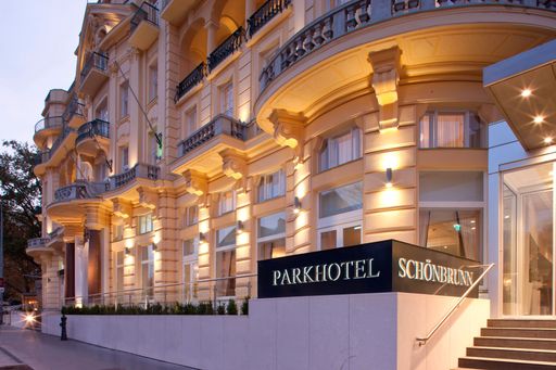Vorschau Bild von Parkhotel Schönbrunn Außenansicht.