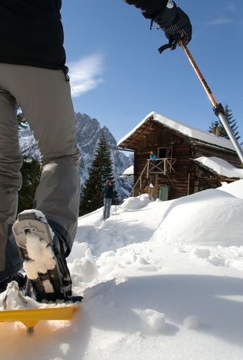 Winterwandern mit Österreichs Wanderdörfer: Mit den Schneeschuhen von Hütte zu Hütte in Osttirol.