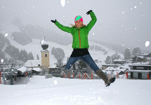  Karin Deisenberger, Eventmanagerin des Tourismusverbandes freut sich über den Neuschnee: "Nun passt die Stimmung für unsere beiden Top-Events am kommenden Wochenende perfekt!"