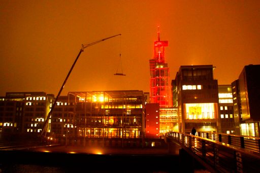 Vorschau Bild von Am Dach des Gebäudes der Landhausküche im Regierungsviertel wurde ein einzigartiges Sonnenstrom-Kraftwerk installiert, welches  planmäßig Anfang Dezember ans Netz geschalten wurde.