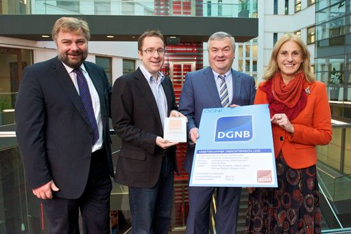 Karl Friedl (M.O.O.CON), Philipp Kaufmann (ÖGNI), Johann Kalliauer (AK) und Susanne Wegscheider (Stadt Linz)