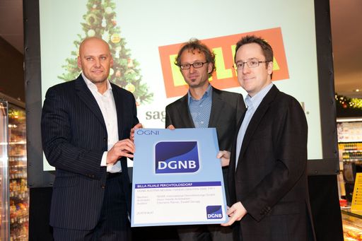 v.l.n.r.: Volker Hornsteiner (BILLA Vorstandssprecher), Clemens Rainer (denkstatt) und Philipp Kaufmann (ÖGNI)