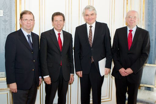 Mittel und Wege zur Hochschulentwicklung: Deutliches Budgetplus und verbesserte Rahmenbedingungen für Österreichs Universitäten und Fachhochschulen