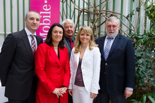 Die Jury des T-Mobile Umwelt- und Nachhaltigkeitsfonds (v.l.n.r. Robert Chvátal, Monika Langthaler, Helmut Pechlaner, Sasha Walleczek, Franz Fischler).