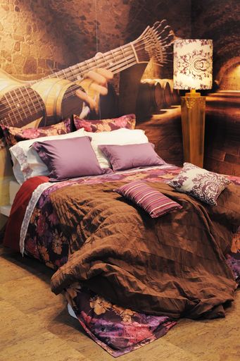 Die Heimtextil 2012 hat am Samstag mit qualitativ sehr guten Ergebnissen abgeschlossen. Mit 2.634 Ausstellern aus 61 Ländern erlebte eine gestiegene Zahl von Wohn- und Objekttextilherstellern (+2,4 Prozent) ihren Messeauftakt in bester Branchenstimmung.