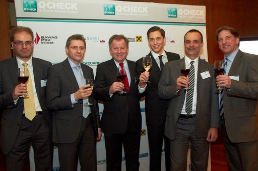 Im Bild von links nach rechts: Michael Kukacka (ERSTE-SPARINVEST), Stefan Bruckbauer (UniCredit Bank Austria), Eduard Zehetner (Immofinanz), Dominik Hojas (DerBörsianer.com), Herbert Perus (Raiffeisen Capital Management), Peter Pavlicek (BAWAG P.S.K Invest).