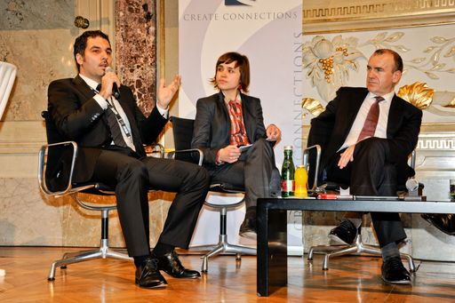 Christian Legat, Co-CEO CCC, diskutiert unter der Moderation von Mari Lang mit Sir Terry Leahy (re.) die Zukunft der Wirtschaft in Europa.