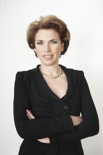  Dr. Daniela Witt-Dörring