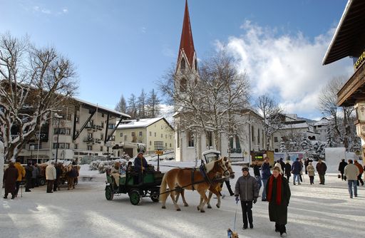  Eine perfekte Infrastruktur, zahlreiche innovative Angebote und Veranstaltungshöhepunkte der Extraklasse machen Urlaubstage in der Olympiaregion zum echten Winter-Traum.