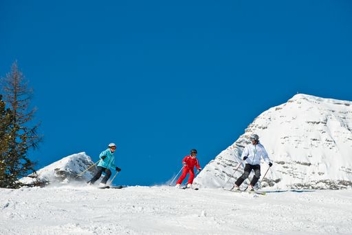 Winterspaß für die ganze Familie im Skigebiet Wurzeralm in Spital am Pyhrn in der Urlaubsregion Pyhrn-Priel.