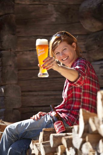 Vorschau Bild von Die "Stiegl-Weisse" war für Österreichs größte Privatbrauerei 2011 ein voller Erfolg: Herr und Frau Österreicher tranken rund fünf Millionen Halbe von der obergärigen Bierspezialität aus 100 Prozent heimischen Zutaten.