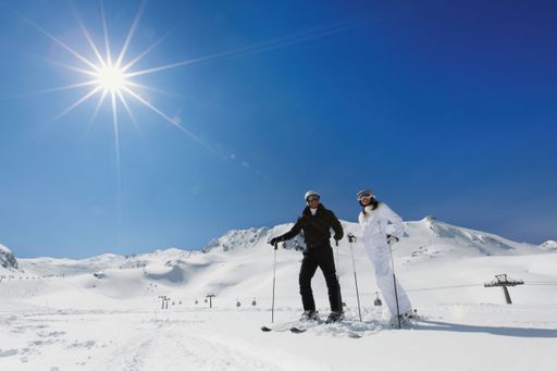  110 Kilometer Pisten bis 3080 Meter Höhe und keine Wartezeiten an den Liften - beim "best of obergurgl" Frühjahrsskilauf erlebt man so richtig die Leichtigkeit des Seins.