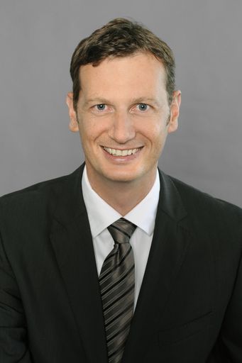 Vorschau Bild von CIO Manfred Edelbauer, Bereichsleiter IT, Pfeiffer Unternehmensgruppe