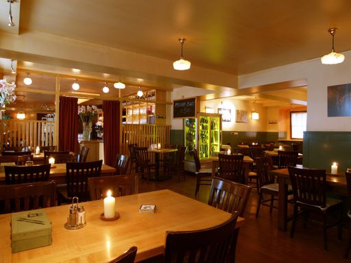 Vorschau Bild von Im Margaretner Silberwirt wird heuer Heringschmaus mit Wiener Schneckengerichten geboten.