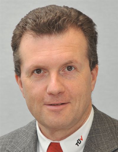 "Die Referenten informierten praxisnah über Aktuelles aus dem Eisenbahnsektor sowie über die Erstellung, Weiterentwicklung, Implementierung und Zertifizierung von Managementsystemen", sagt Roland Schimpl von TÜV AUSTRIA (Bereichsleitung Zertifizierung Managementsysteme)