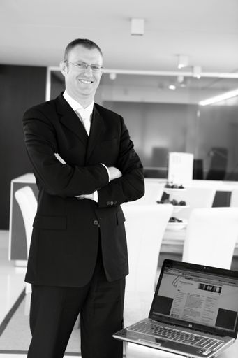 Vorschau Bild von Das mehrseitige Kapitel im AIT-F&PD-Report über PRESSETEXTER / WEBTEXTER beleuchtet dabei ausführlich die kontinuierlichen Innovationen im Web2.0 Bereich. Produkte wie die Facebook-, Twitter oder Google+ Betreuung von WEBTEXTER erfreuen sich unter anderem im Tourismus größter Beliebtheit. Das PRESSETEXTER  / WEBTEXTER Angebot reicht dabei vom einfachen Webtext bis zur kompletten und hochkomplexen Social Media Betreuung.