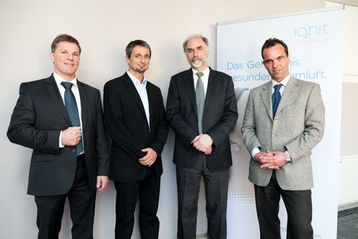 http://www.apa-fotoservice.at/galerie/2774/
v.l.n.r.: Dr. rer. nat. Dipl. Chem. Jürgen Lorenz (Leiter Forschung & Entwicklung IONIT healthcare GmbH), Assoz. Prof. DI Dr. med. Hans- Peter Hutter (Oberarzt am Institut für Umwelthygiene der Medizinischen Universität Wien), Univ.-Prof. Dr. med. habil. Volker H. Mersch-Sundermann (Ärztlicher Direktor des Instituts für Umweltmedizin & Krankenhaushygiene am Universitätsklinikum Freiburg), Mag. Robert Schmid (Geschäftsführer IONIT healthcare GmbH und geschäftsführender Gesellschafter Schmid Industrie Holding GmbH).