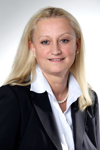  Dr. Doris Lubec