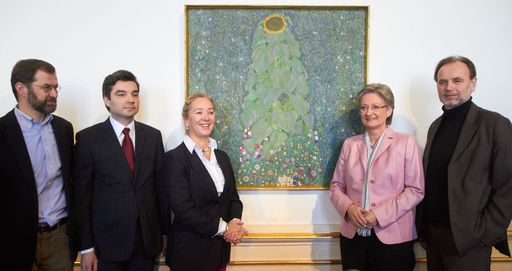 http://www.apa-fotoservice.at/galerie/2784
Im Bild v.l.n.r.: Dr. Stephan Koja (Kurator Belvedere), Dr. Wolfgang Peschorn (Präsident der Finanzprokuratur), Dr. Agnes
Husslein-Arco (Direktorin Belvedere), Dr. Claudia Schmied (Bundesministerin für Unterricht, Kunst und Kultur) und Dr. Alfred
Weidinger (Vize-Direktor / Kurator Belvedere)