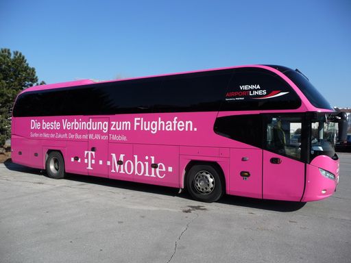 T-Mobile und ÖBB-Postbus.