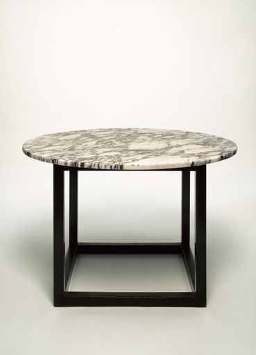 Vorschau Bild von Rauchtisch mit Marmorplatte, Entwurf: Josef Hoffmann, Ausführung: ohne Angabe