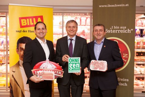  http://www.apa-fotoservice.at/galerie/2805
Im Bild v.l.n.r.: Josef Siess (Vorstand der BILLA AG), Alois Stöger (Bundesminister für Gesundheit), Franz Oberndorfer (Geschäftsführer der Oberndorfer Fleisch GmbH Oberösterreich und Initiator und Projektentwickler von Iboschwein)